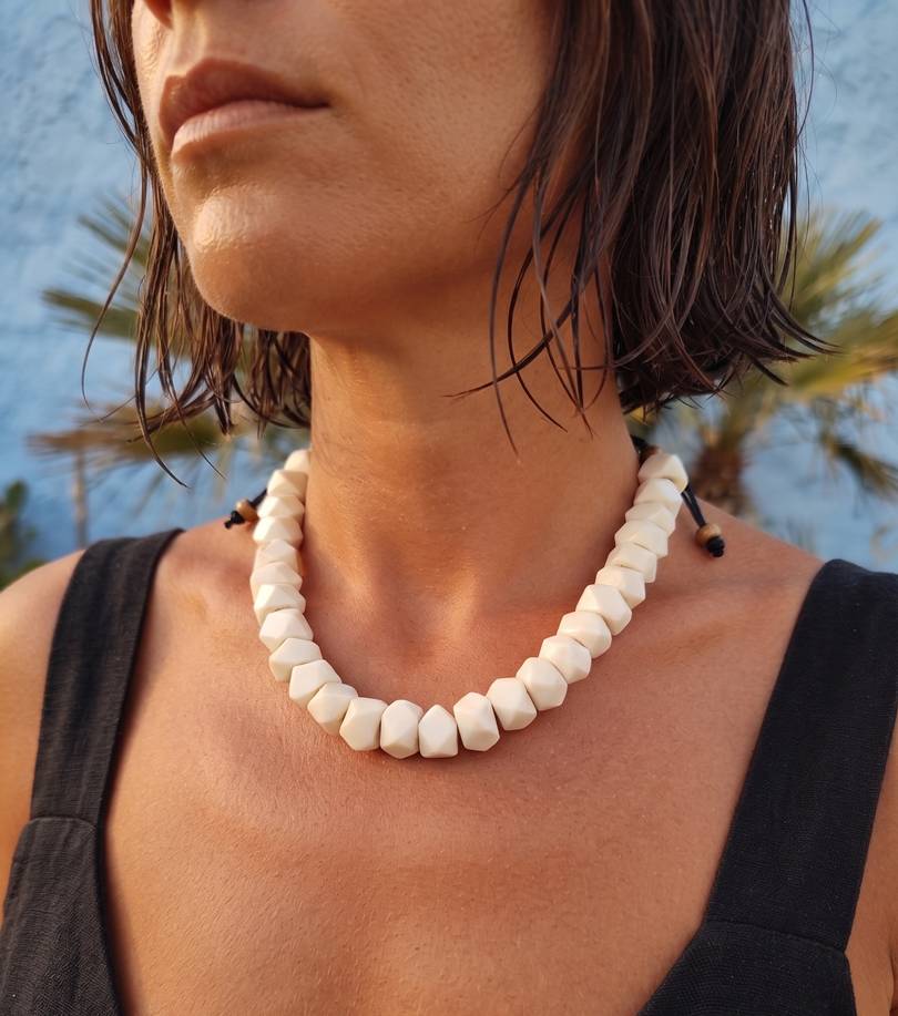 COLLAR ESTÍLO AFRICANO AJUSTABLE BLANCO - Imagen 2