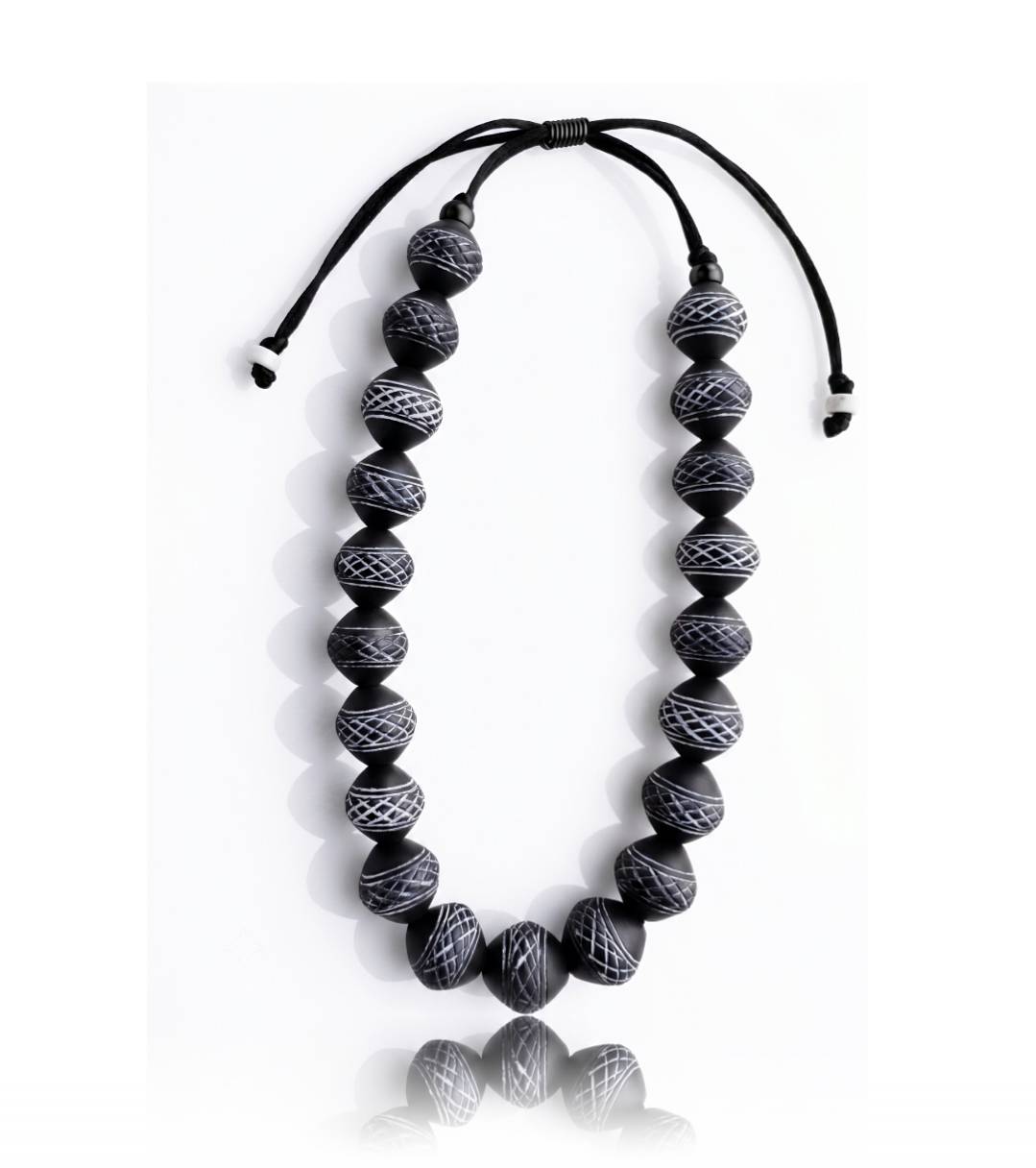 COLLAR ESTILO AFRICANO AJUSTABLE