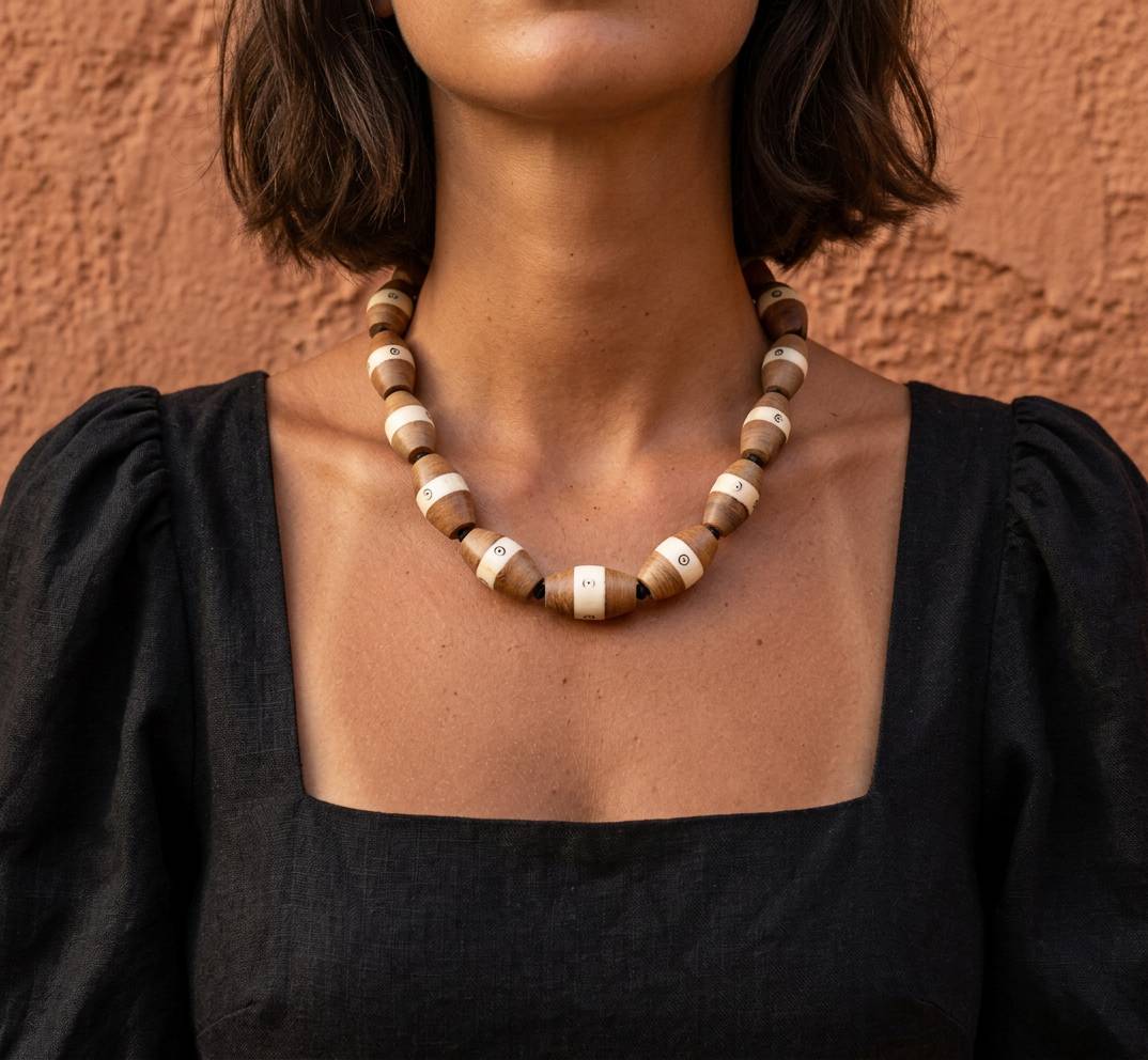 COLLAR MADERA Y HUESO LARGO - Imagen 2