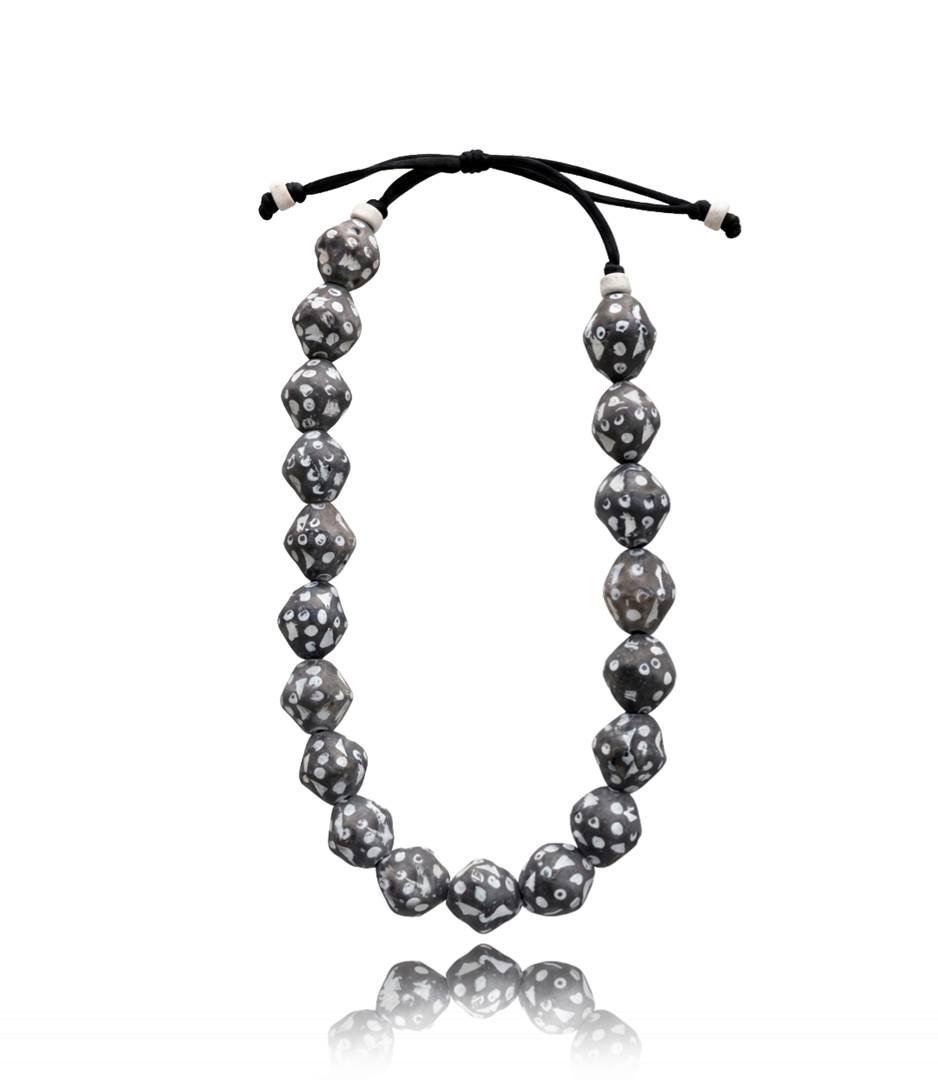 COLLAR ESTÍLO AFRICANO AJUSTABLE EN NEGRO